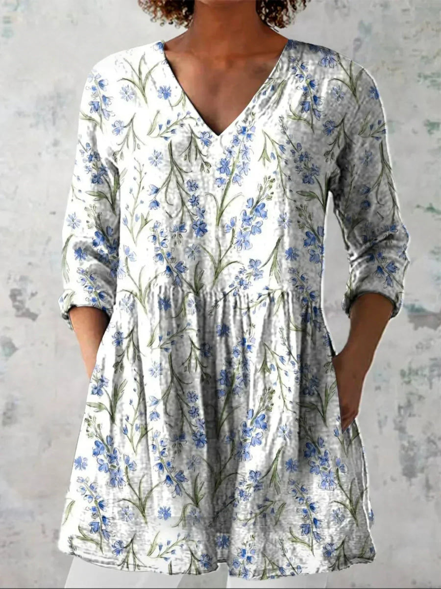 Solveig™ | Blommig V-ringad Blus