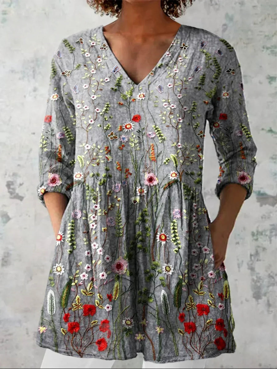 Tyra™ | Blommig V-ringad Blus