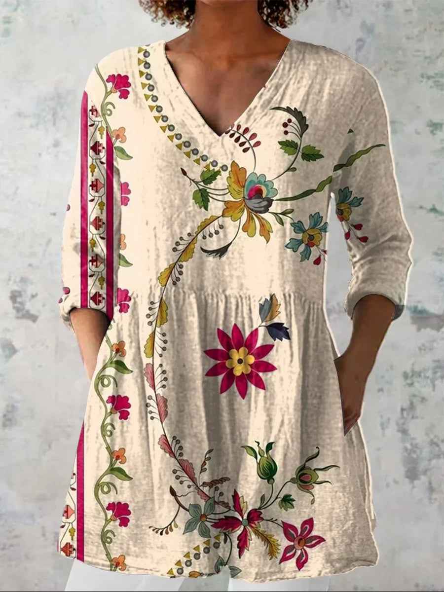 Tilda™ | Blommig V-ringad Blus
