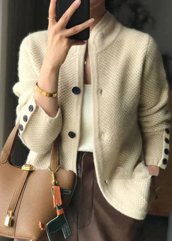 Hayden Claire | Elegant Cardigan Med Knappar