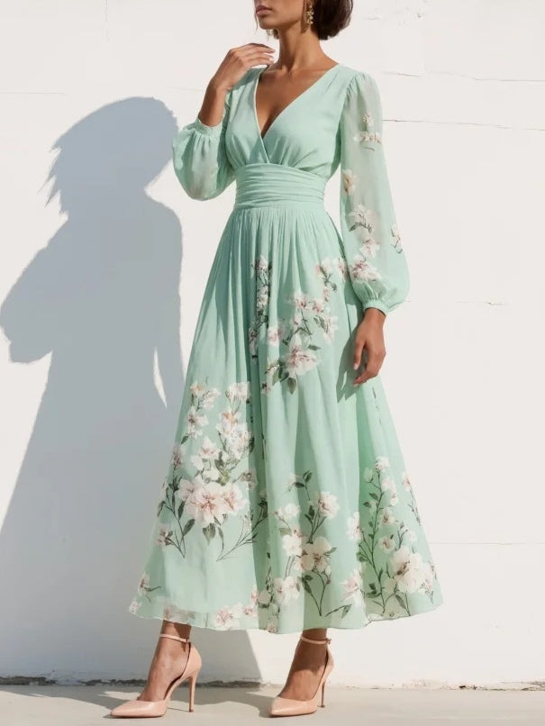 Ebba™ | Klänning med V-ringning och blommönster