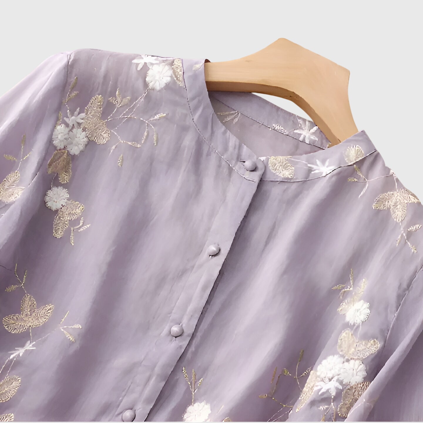 Nellie™ | Elegant Top med Broderade Blommor