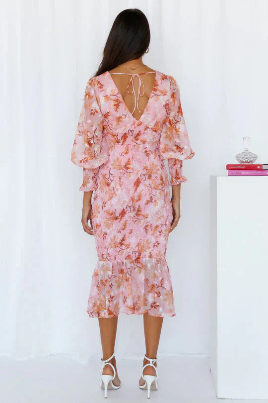 EDITH | ELEGANT BLOMSTERTKLÄDNAD